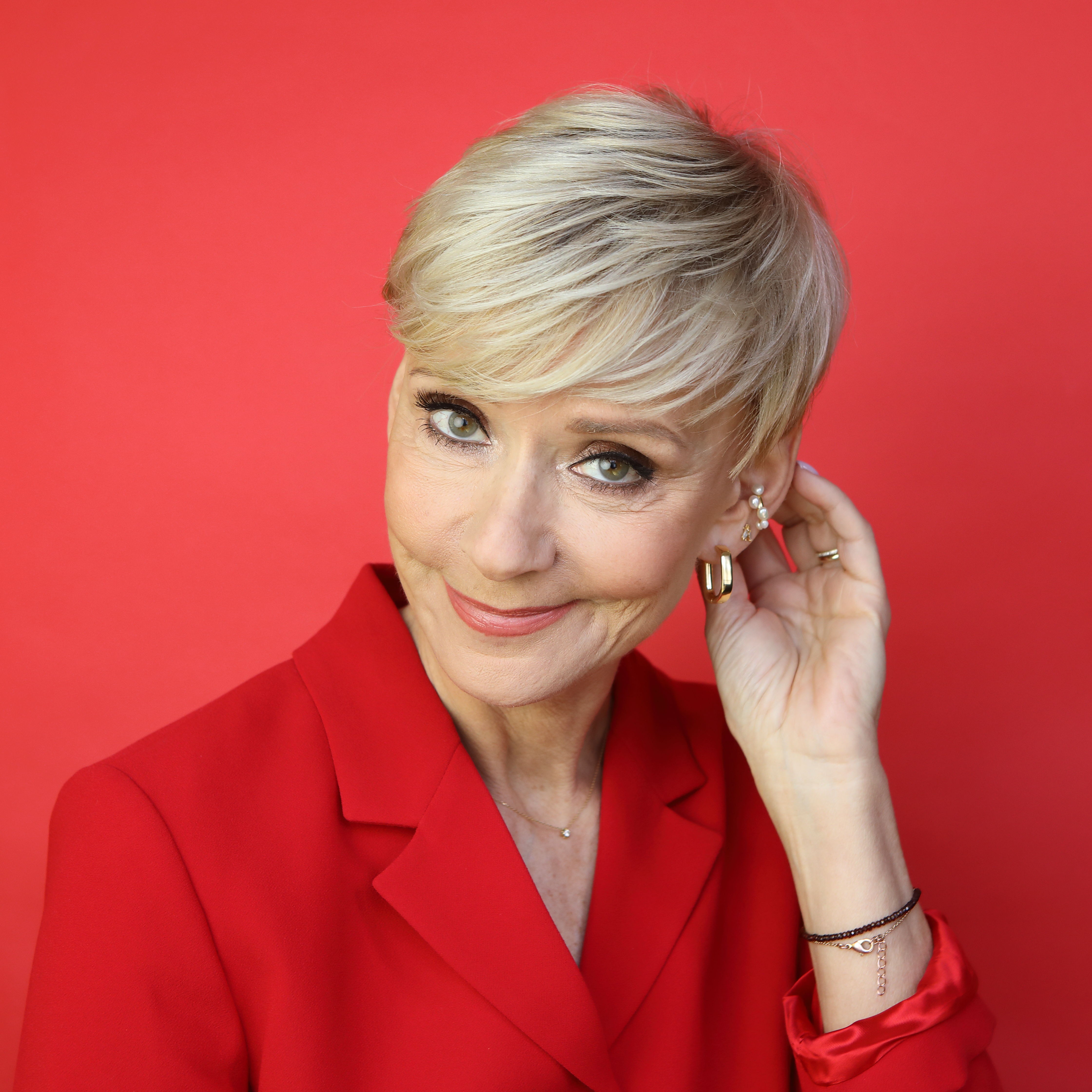 Jakupcsek Gabriella.JPG (2.02 MB)