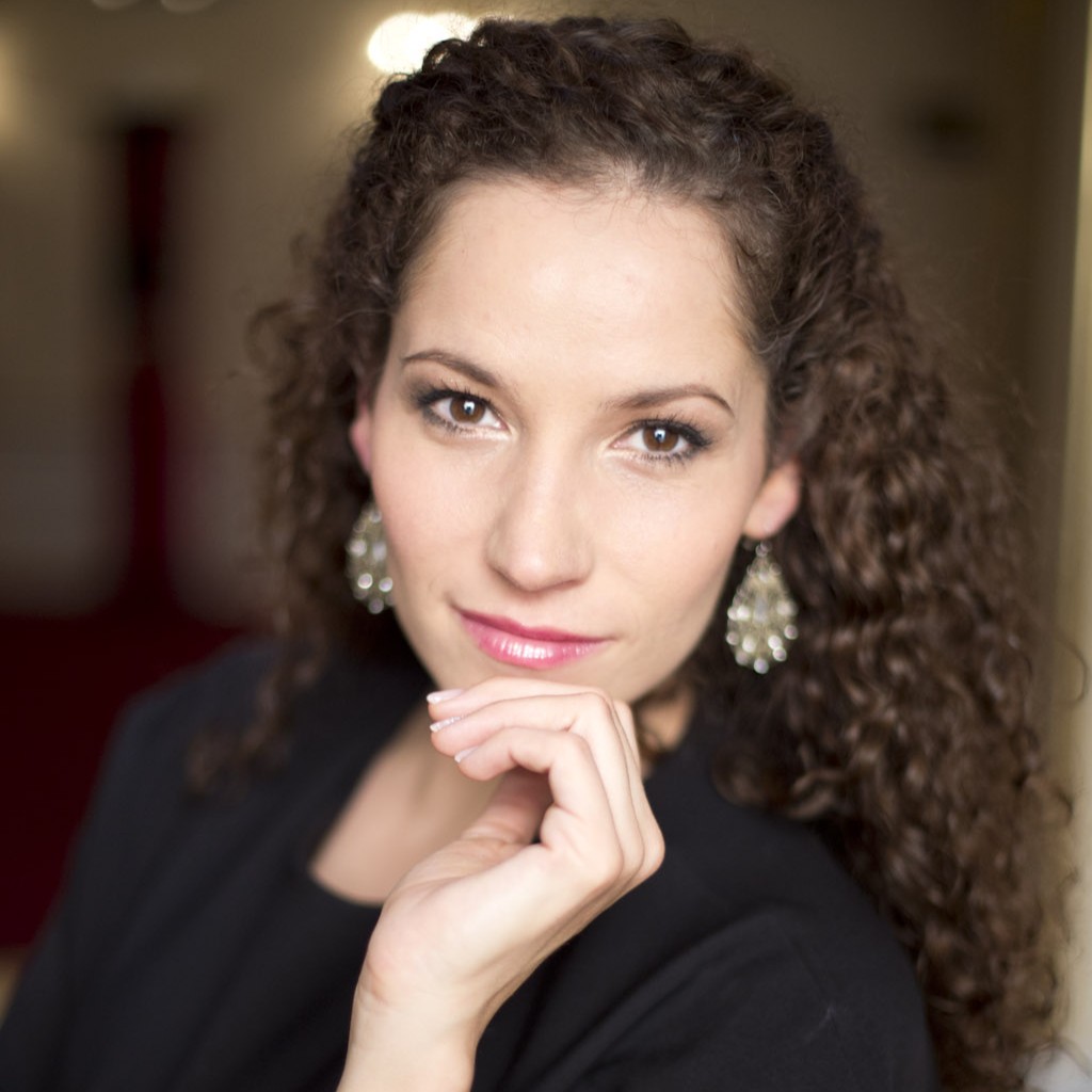 Vágó Bernadett.JPG (121 KB)